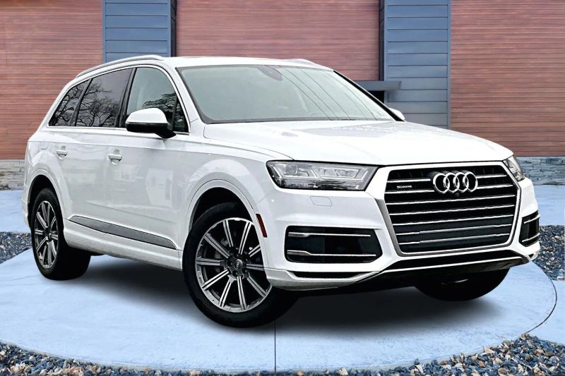 2017 Audi Q7 Premium Plus's photo