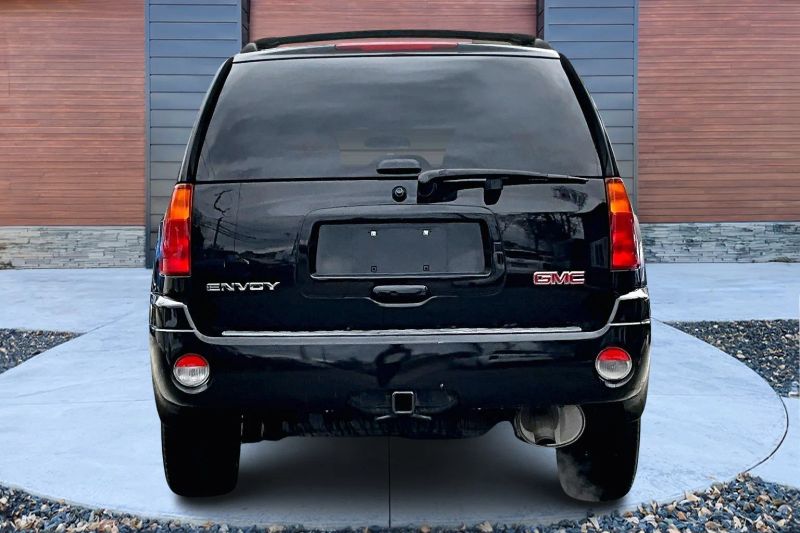 2008 Gmc Envoy SLT photo 4