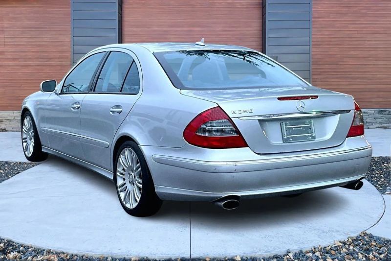 2008 Mercedes Benz E 350 Sedan photo 2