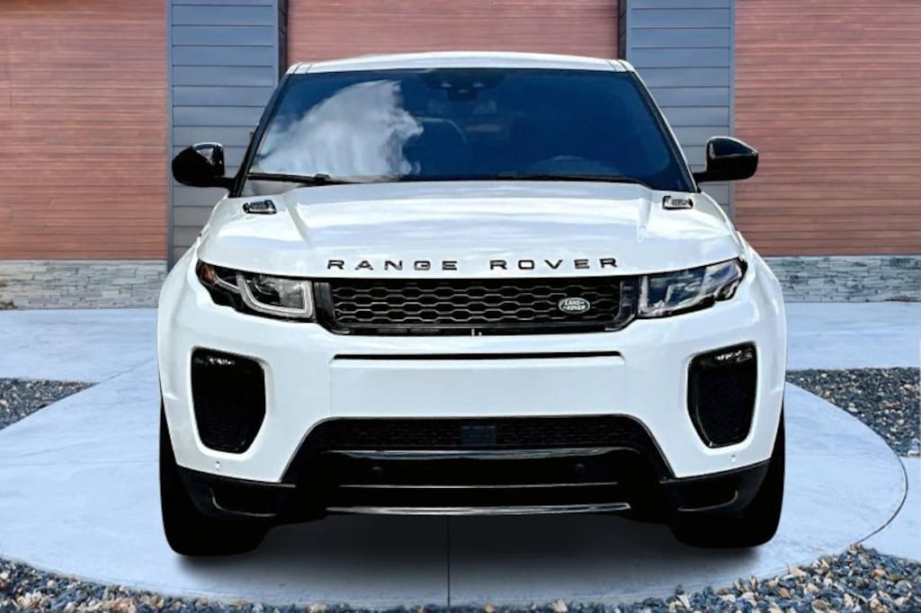 Used 2018 Land Rover Range Rover Evoque HSE Dynamic Sport Utility 4D SUV