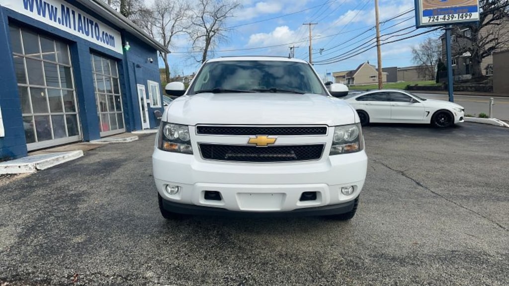 Used 2014 Chevrolet Suburban 1500 LT Sport Utility 4D SUV