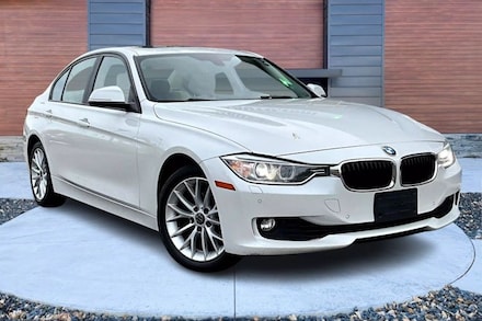 2015 BMW 3 Series 328i xDrive Sedan 4D Sedan