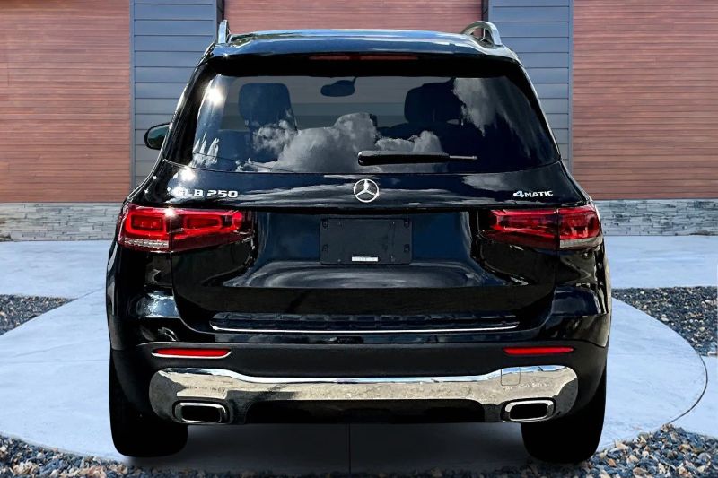 2021 Mercedes Benz GLB 250 4MATIC photo 4