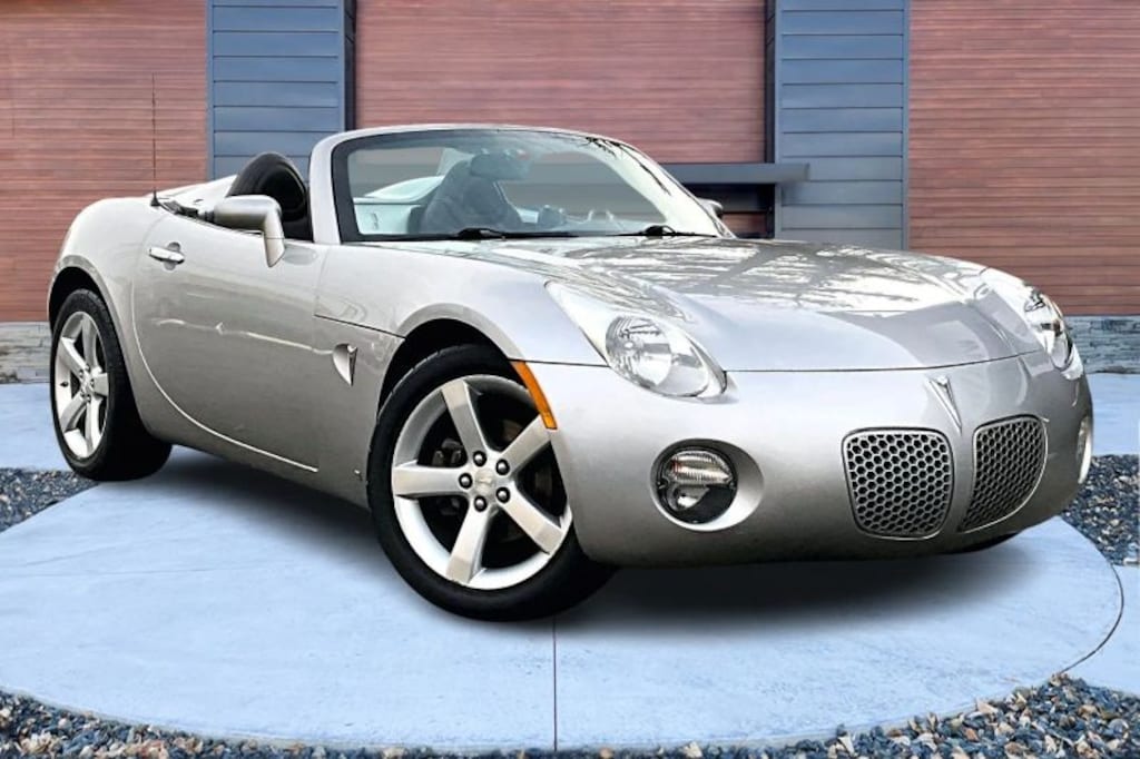 Used 2008 Pontiac Solstice Convertible 2D Convertible