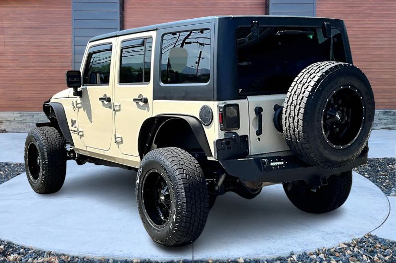 2011 Jeep Wrangler Unlimited Sport photo 2