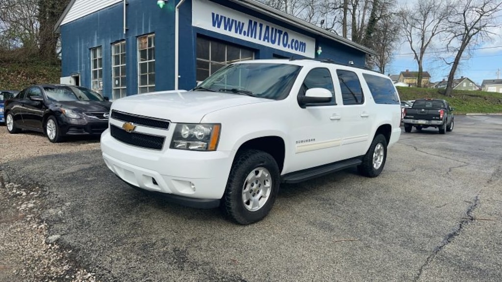 Used 2014 Chevrolet Suburban 1500 LT Sport Utility 4D SUV