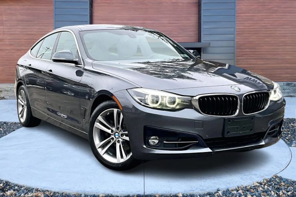Used 2018 BMW 3 Series 330i Gran Turismo xDrive Sedan 4D Sedan
