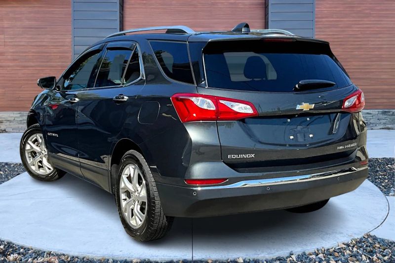 2019 Chevrolet Equinox Premier photo 2