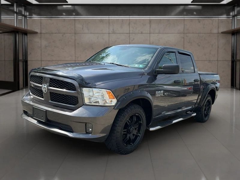 2016 RAM 1500 Express 4x4 Crew Cab 5'7" (Fleet)'s photo