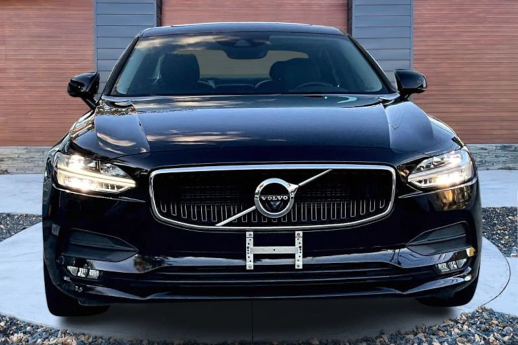 Used 2017 Volvo S90 T5 Momentum Sedan 4D Sedan