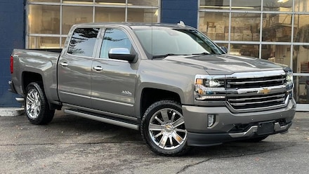 2017 Chevrolet Silverado 1500 Crew Cab High Country Pickup 4D 5 3/4 ft Pickup