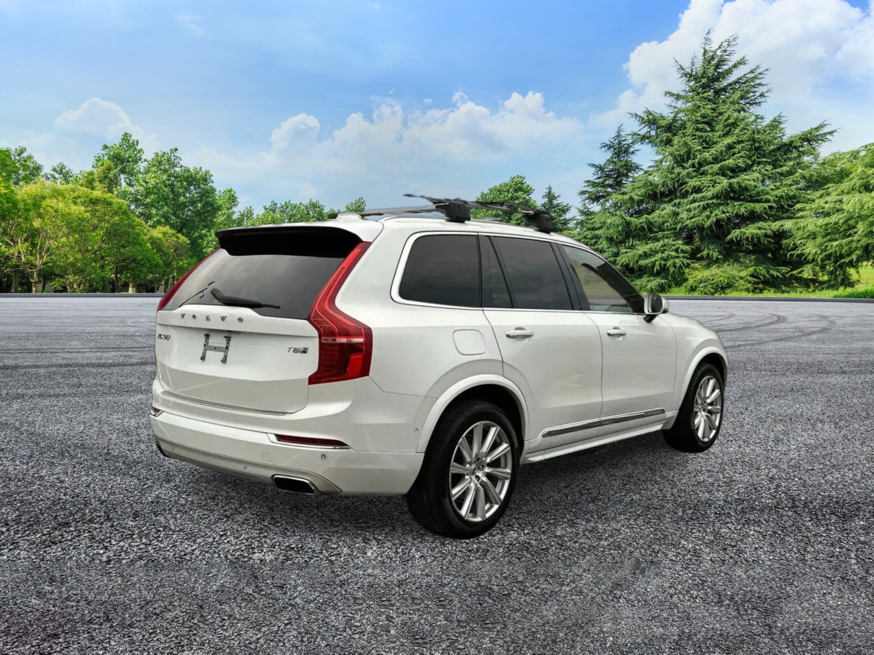 Used 2017 Volvo XC90 T8 Inscription Sport Utility 4D SUV