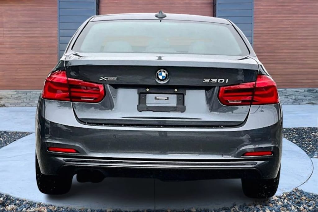 Used 2017 BMW 3 Series 330i xDrive Sedan 4D Sedan