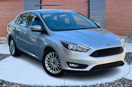 2016 Ford Focus SE Sedan 4D Sedan