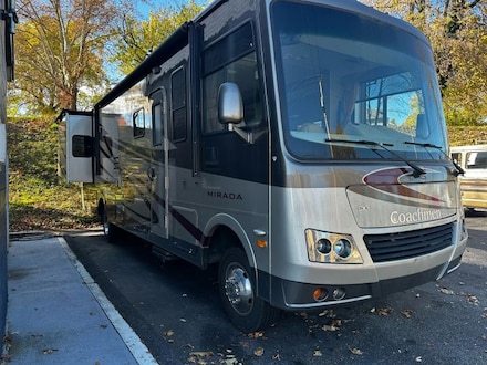 2011 Coachmen Mirada Series 32DS Ford