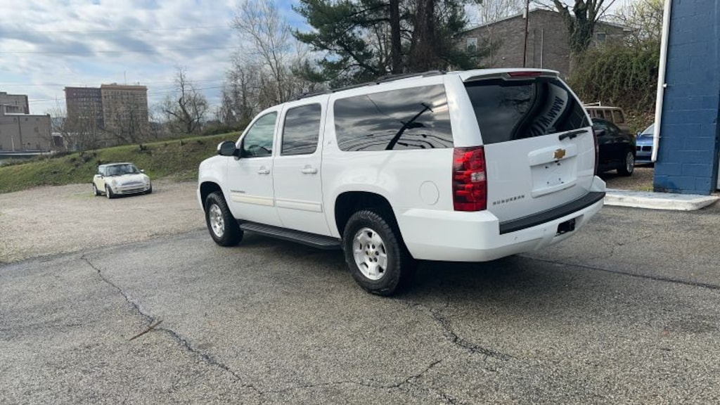 Used 2014 Chevrolet Suburban 1500 LT Sport Utility 4D SUV