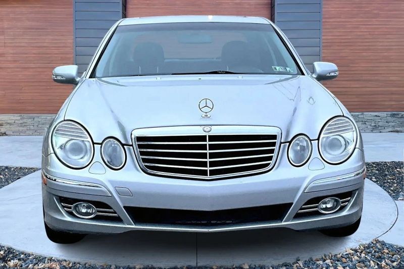 2008 Mercedes Benz E 350 Sedan photo 3