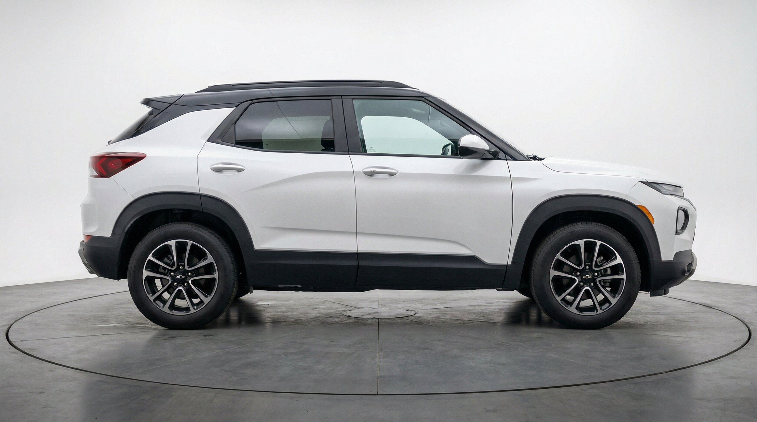 Thumbnail: 2025 Chevrolet TrailBlazer - 11