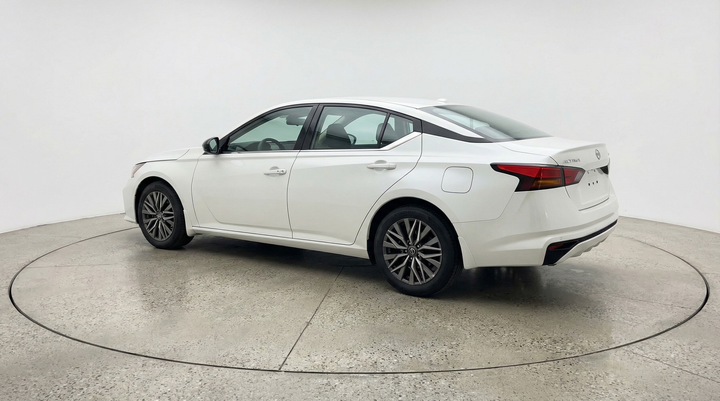 Thumbnail: 2025 Nissan Altima - 5