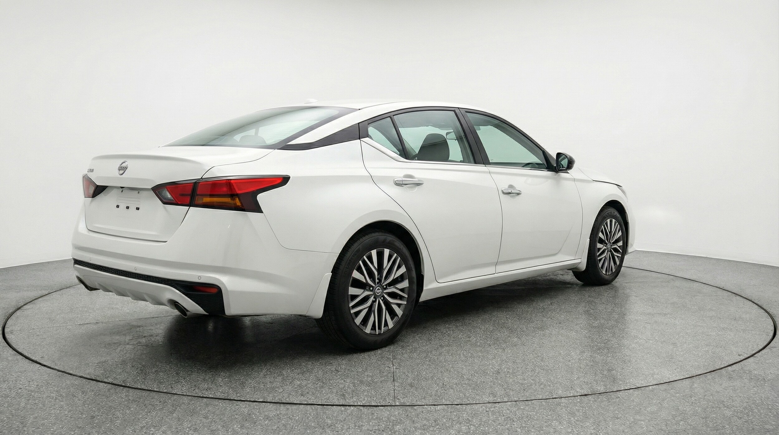 Thumbnail: 2025 Nissan Altima - 7