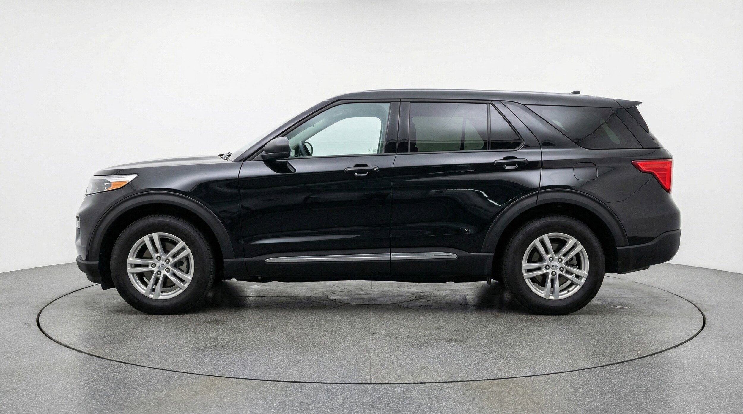 Thumbnail: 2024 Ford Explorer - 4