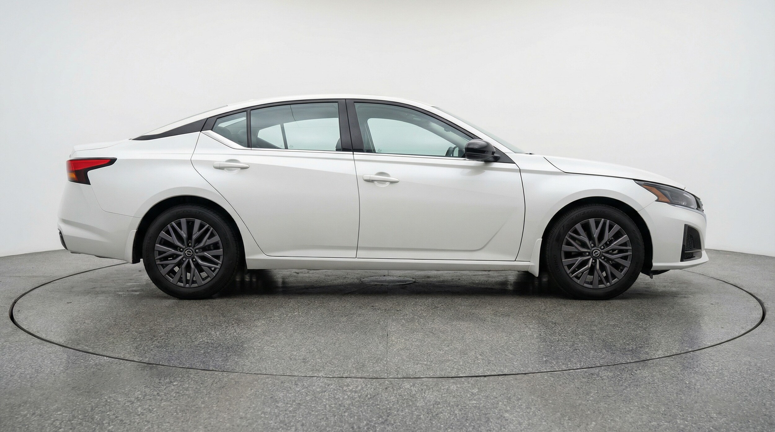 Thumbnail: 2025 Nissan Altima - 8