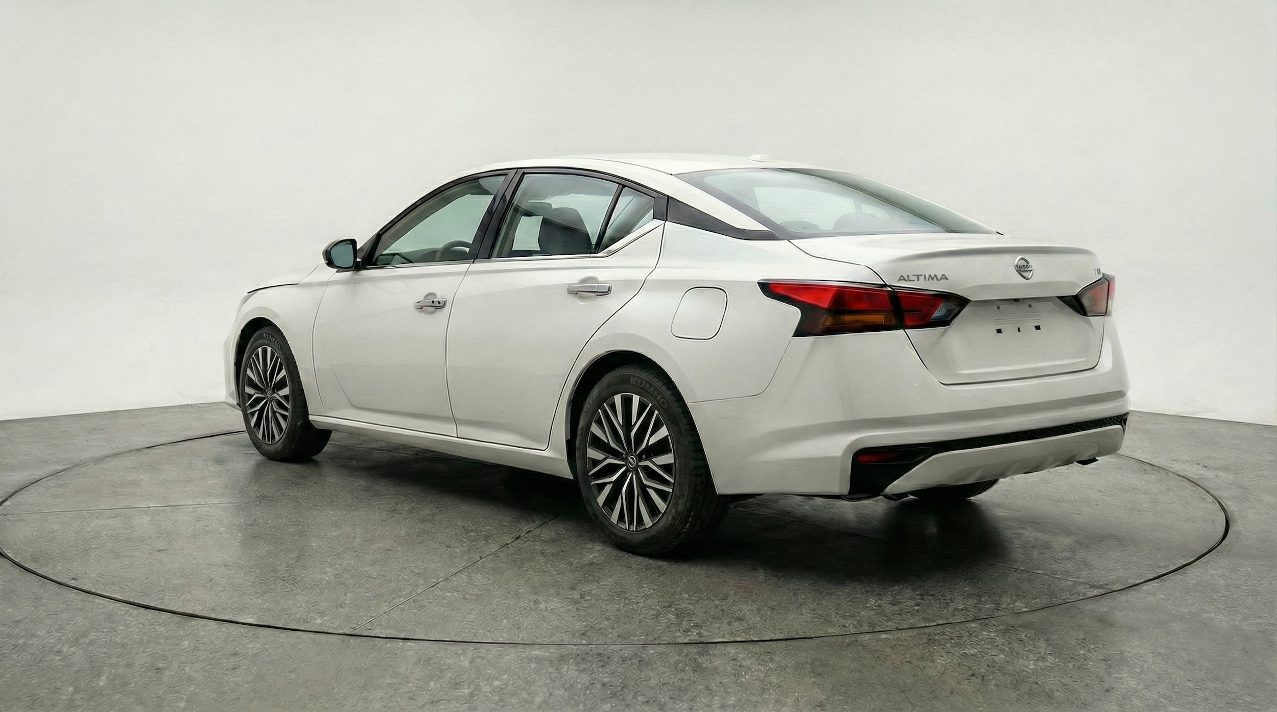 Thumbnail: 2025 Nissan Altima - 5