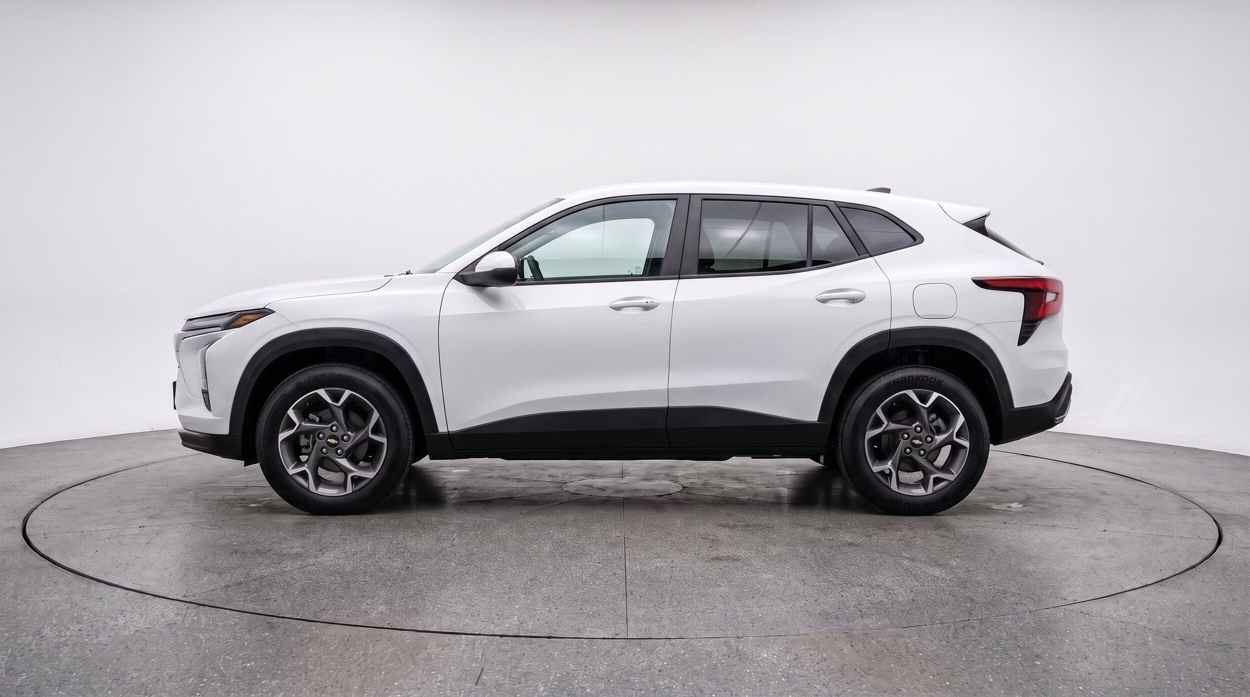 Thumbnail: 2025 Chevrolet Trax - 5
