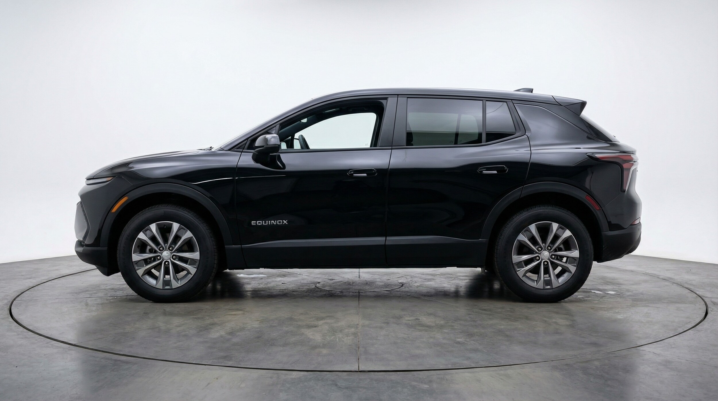 Thumbnail: 2025 Chevrolet Equinox - 4