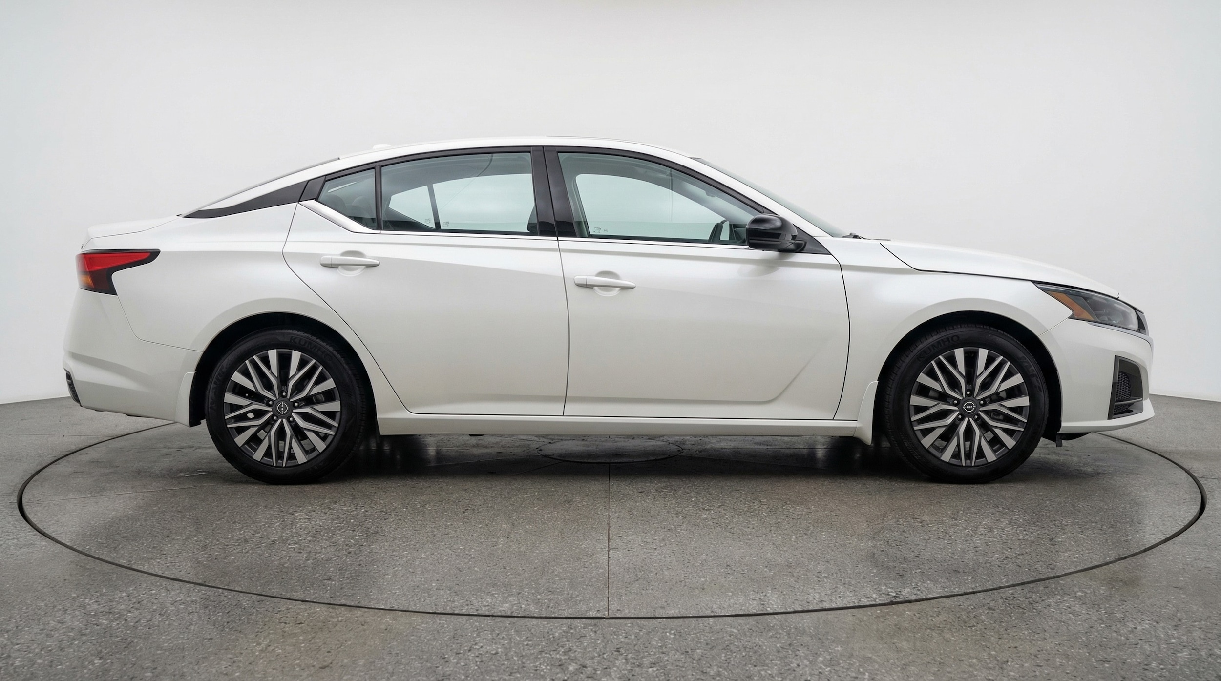 Thumbnail: 2025 Nissan Altima - 8