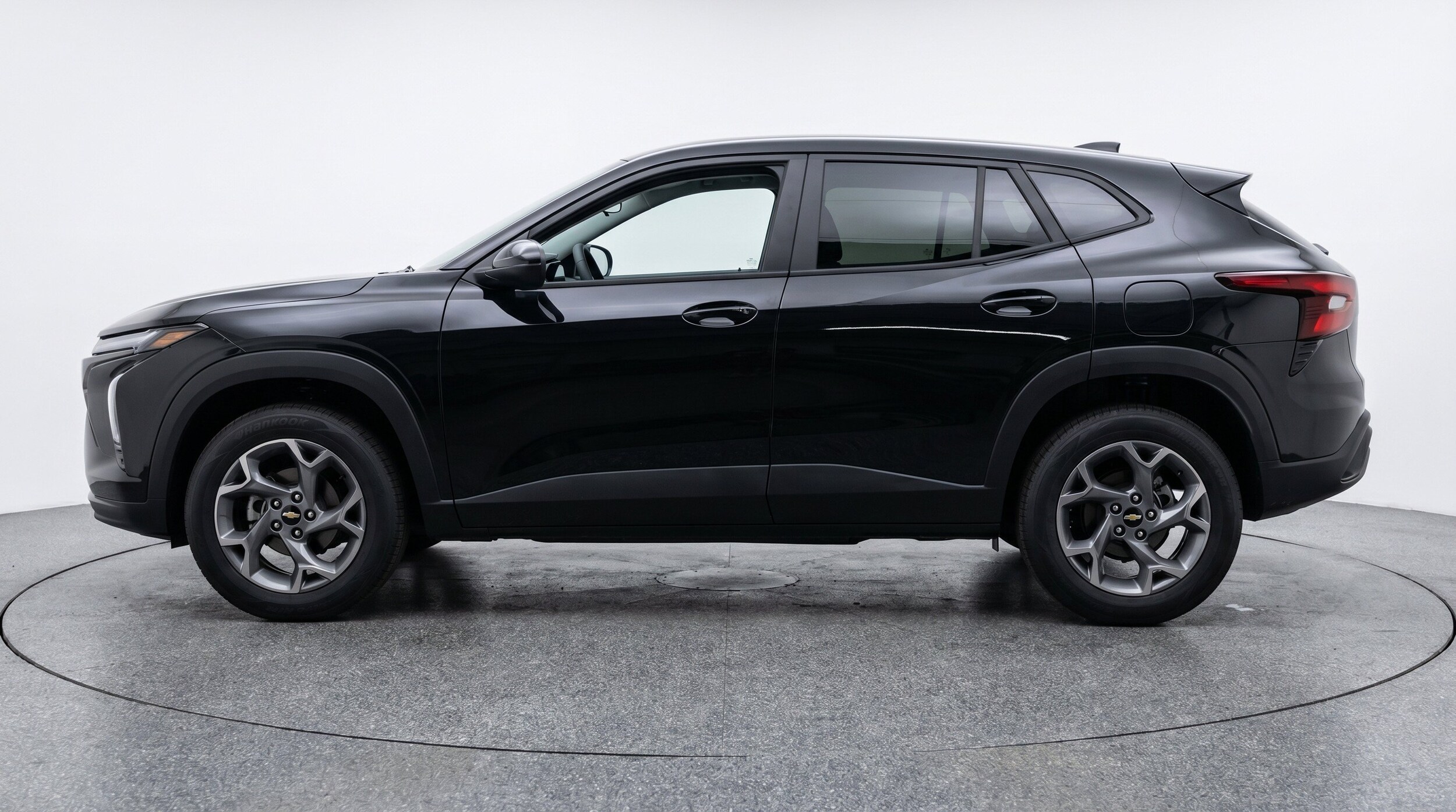 Thumbnail: 2025 Chevrolet Trax - 5