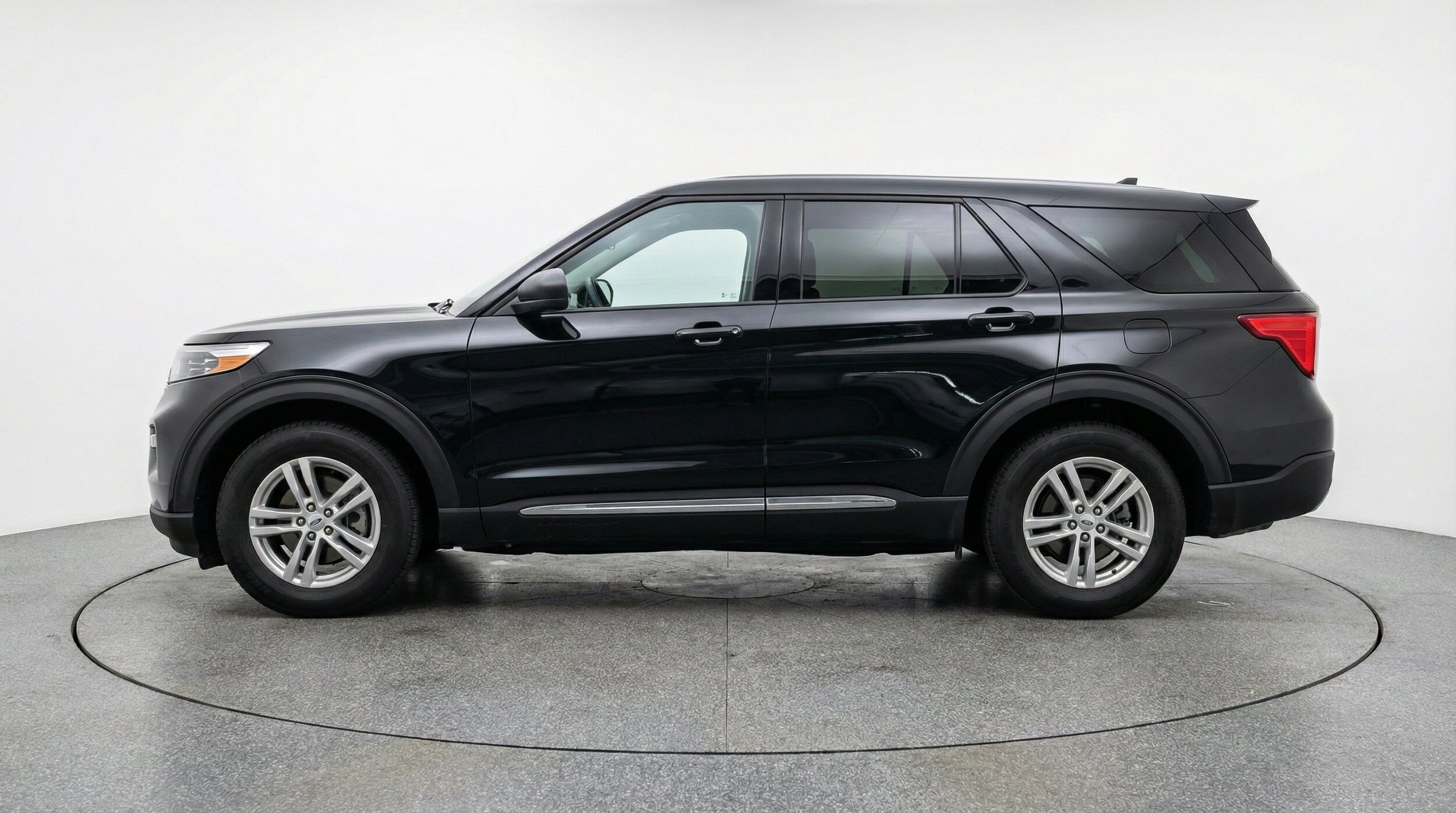 Thumbnail: 2024 Ford Explorer - 5
