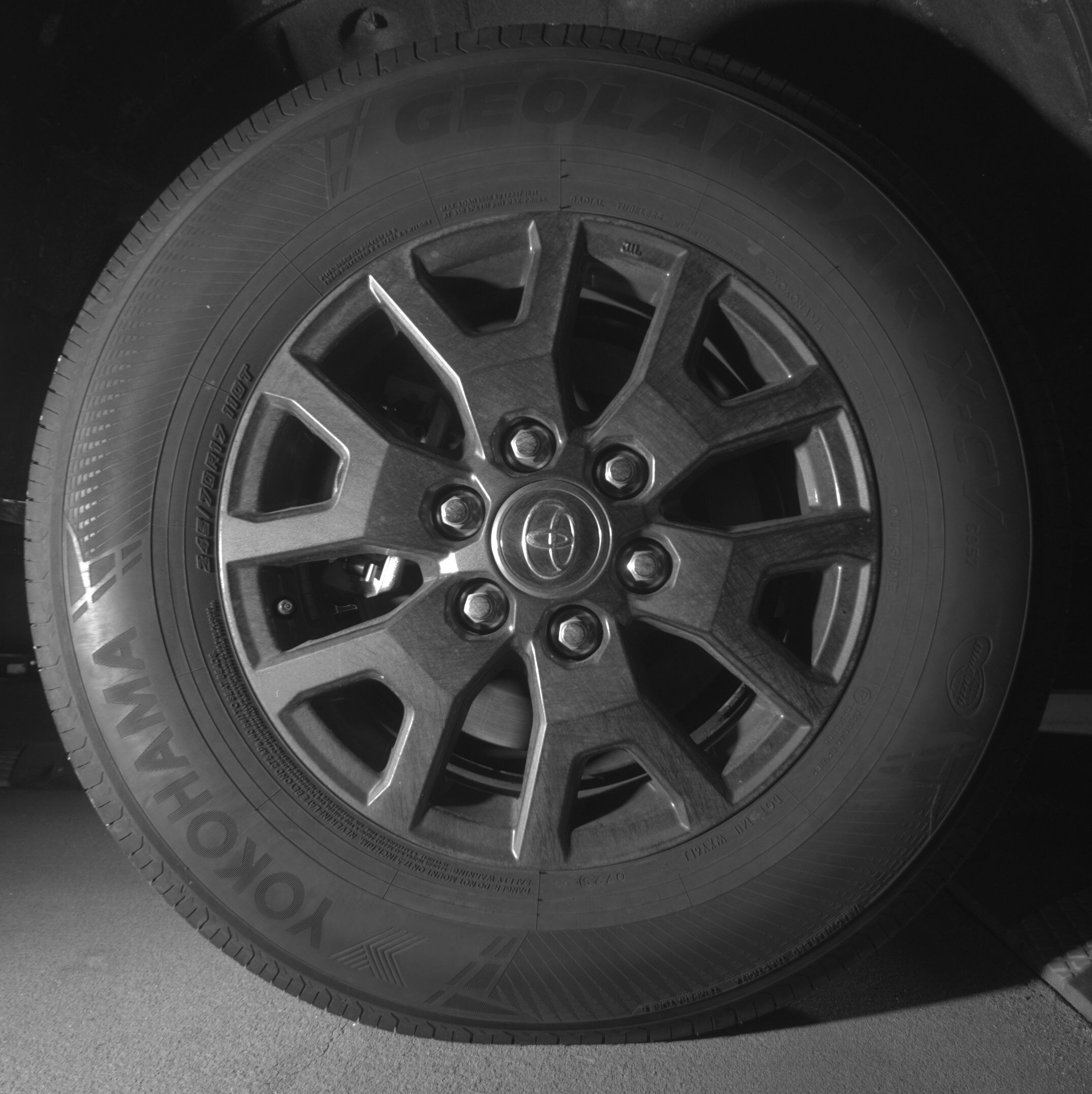 Thumbnail: 2025 Toyota 4Runner - 12