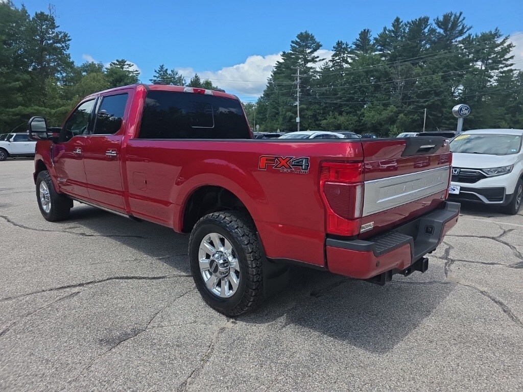 2022 Ford F-350 Platinum photo 2