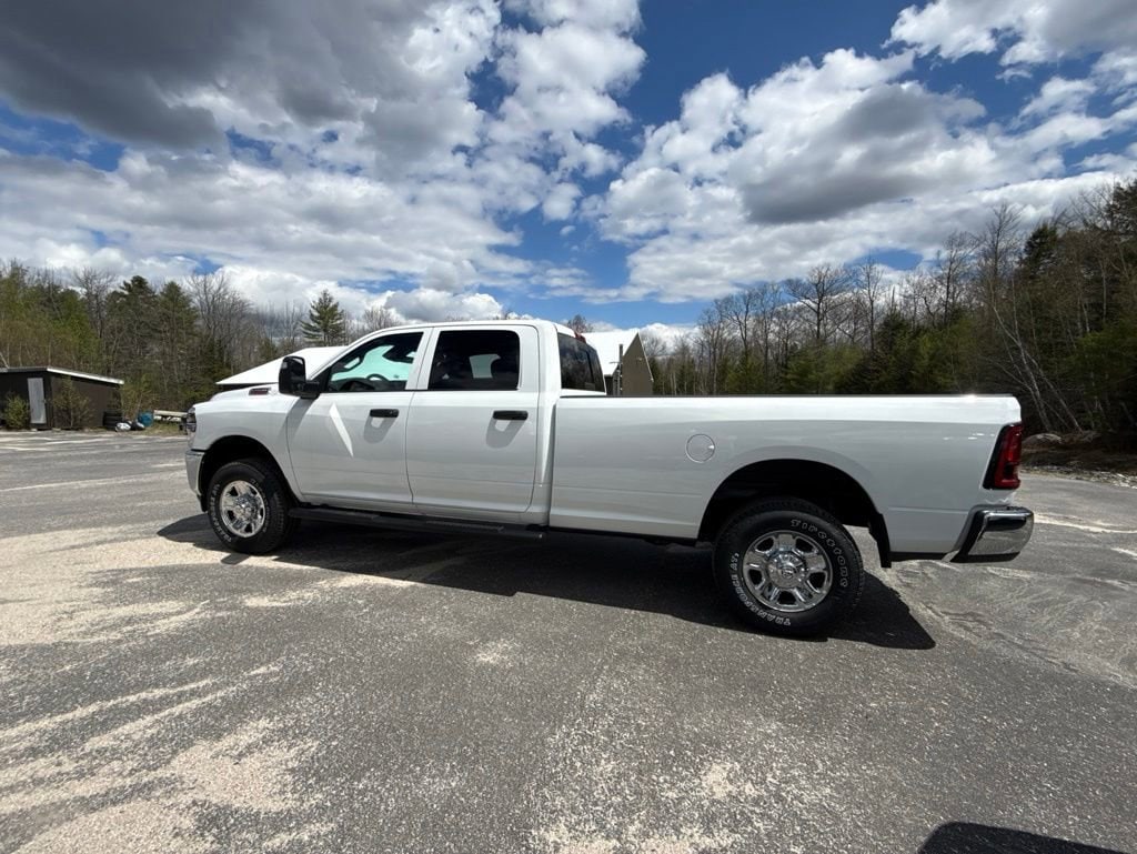 New 2026 Ram 2500 TRADESMAN CREW CAB 4X4 8' BOX Pickup