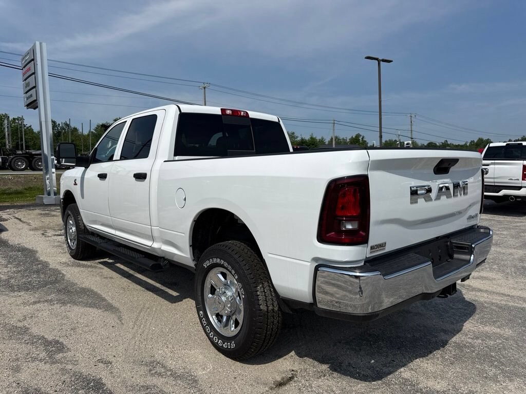 New 2026 Ram 2500 TRADESMAN CREW CAB 4X4 6'4 BOX Pickup