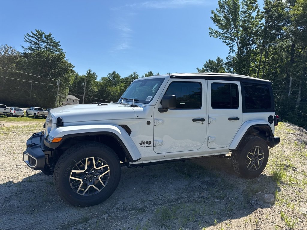 2025 Jeep Wrangler Sahara photo 2