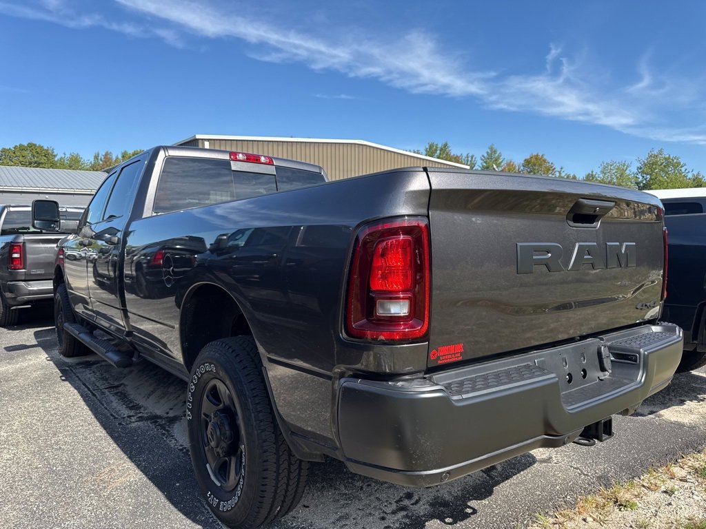 2025 Ram 3500 Tradesman photo 2