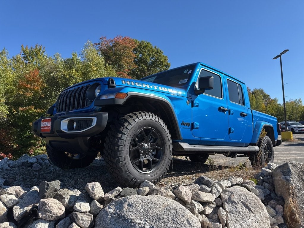 2025 Jeep Gladiator High Tide's photo