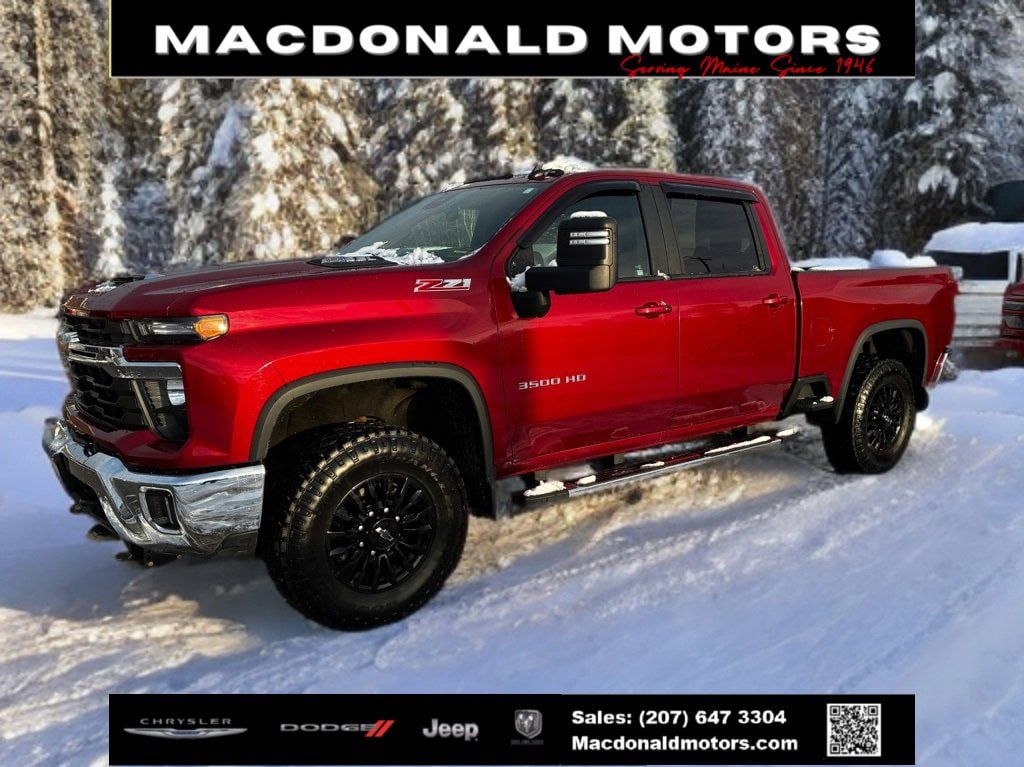 2024 Chevrolet Silverado 3500HD LT's photo