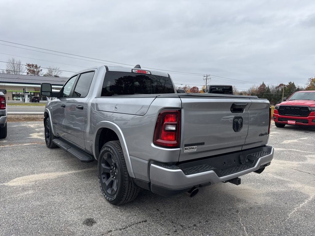 New 2026 Ram 1500 BIG HORN CREW CAB 4X4 5'7 BOX Pickup