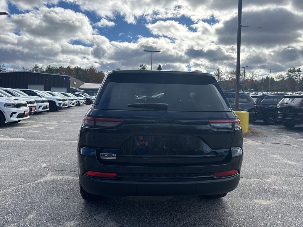 New 2025 Jeep Grand Cherokee ALTITUDE X 4X4 Sport Utility