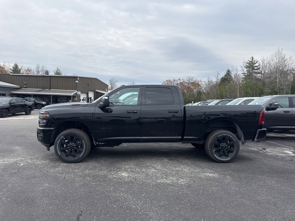 New 2026 Ram 3500 BIG HORN CREW CAB 4X4 6'4 BOX Pickup