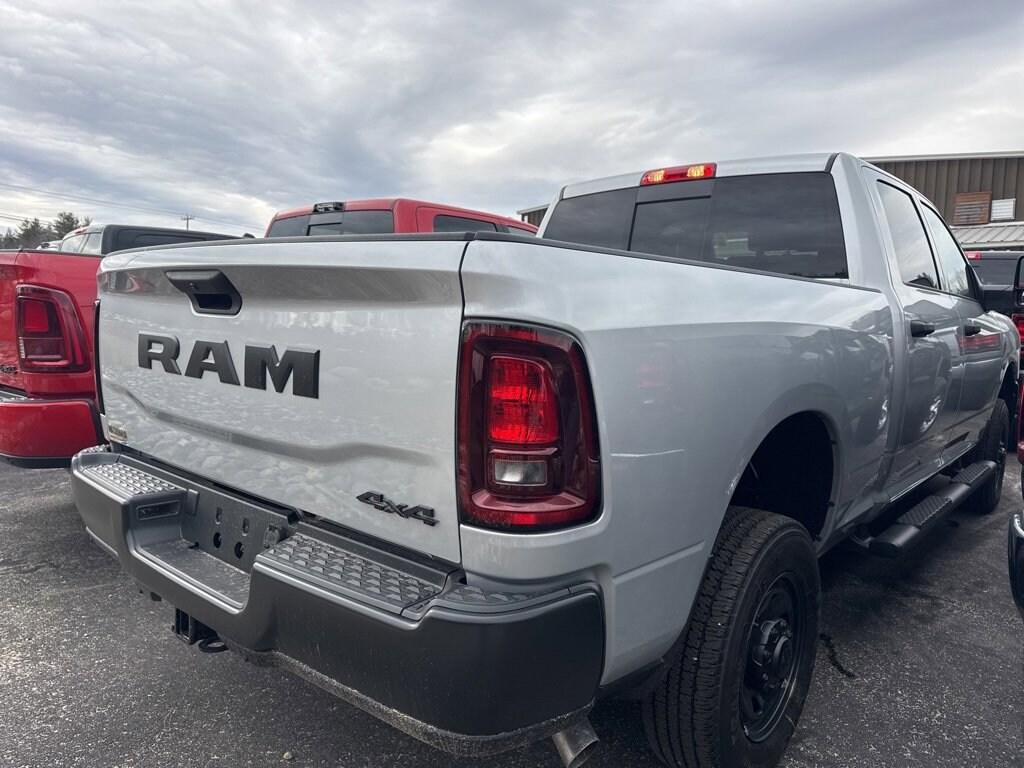New 2026 Ram 2500 TRADESMAN CREW CAB 4X4 6'4 BOX Pickup