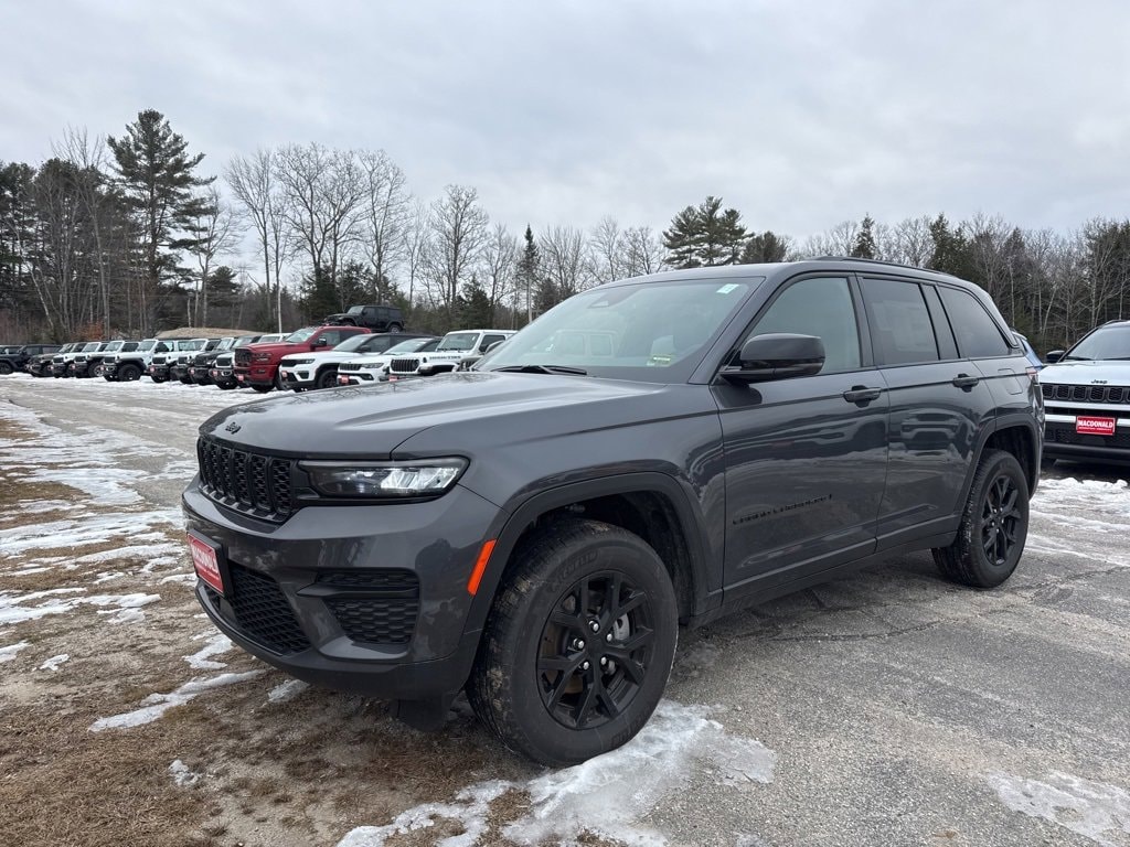 2025 Jeep Grand Cherokee Altitude's photo