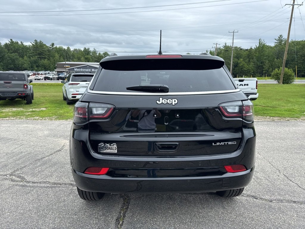 2025 Jeep Compass Limited photo 4