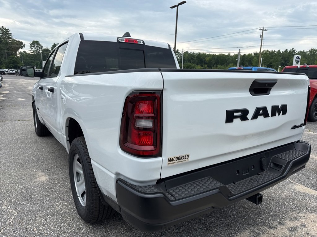 2025 Ram 1500 Tradesman photo 3