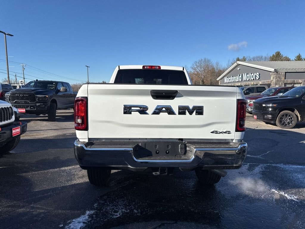 New 2026 Ram 2500 TRADESMAN CREW CAB 4X4 6'4 BOX Pickup