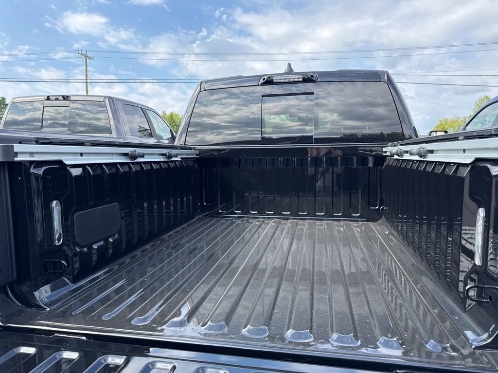 2026 RAM 1500 Laramie - Photo 8