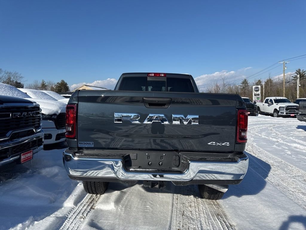 New 2026 Ram 2500 TRADESMAN CREW CAB 4X4 6'4 BOX Pickup
